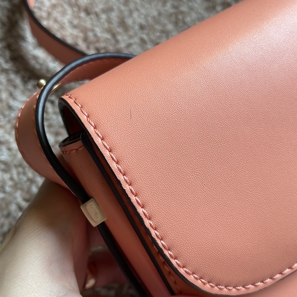 Guess ToteBag - Picture 6 of 9